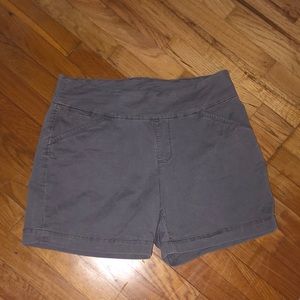 Gray Jag Jean shorts, size 16/33